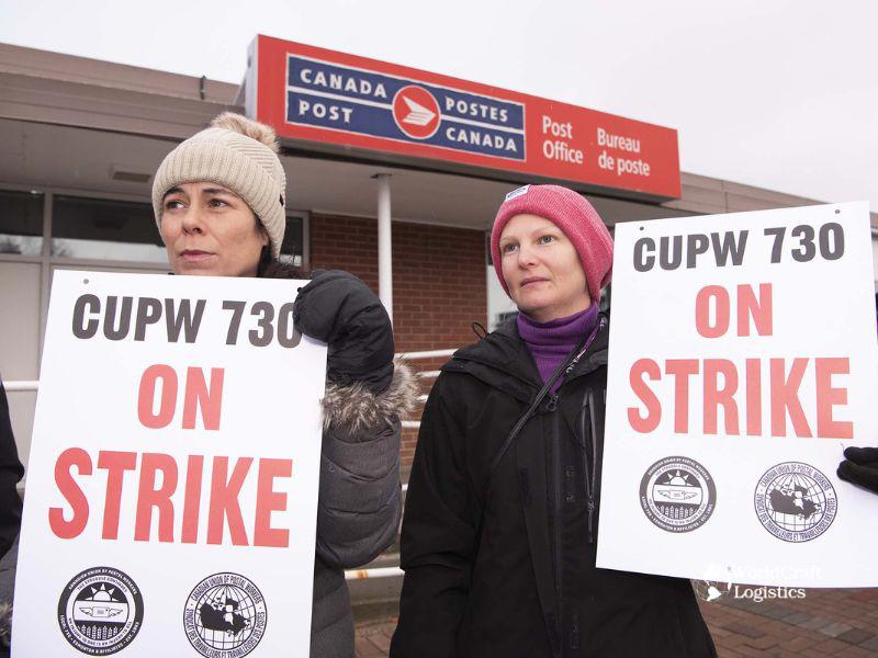 Canada Post Strike Images Show Impact on Shipping Delays